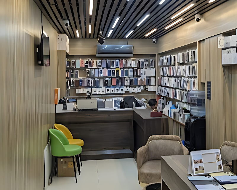 Mobile Zone Lahore Store Interior - Gulberg III Location